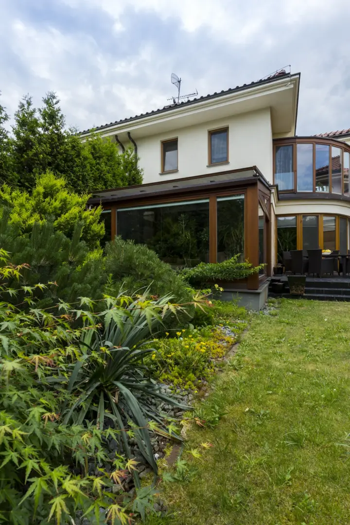 buitenkant van vrijstaande woning | Meer Groen Hoveniers – hoveniersbedrijf in Zwolle